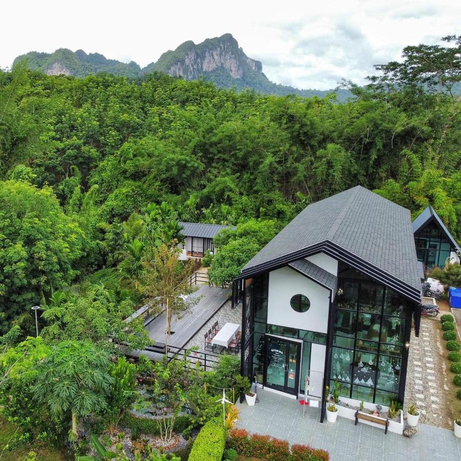 คุ้มกะลาหัวฟาร์มสเตย์ Ban Pha Saeng Lang Exterior photo