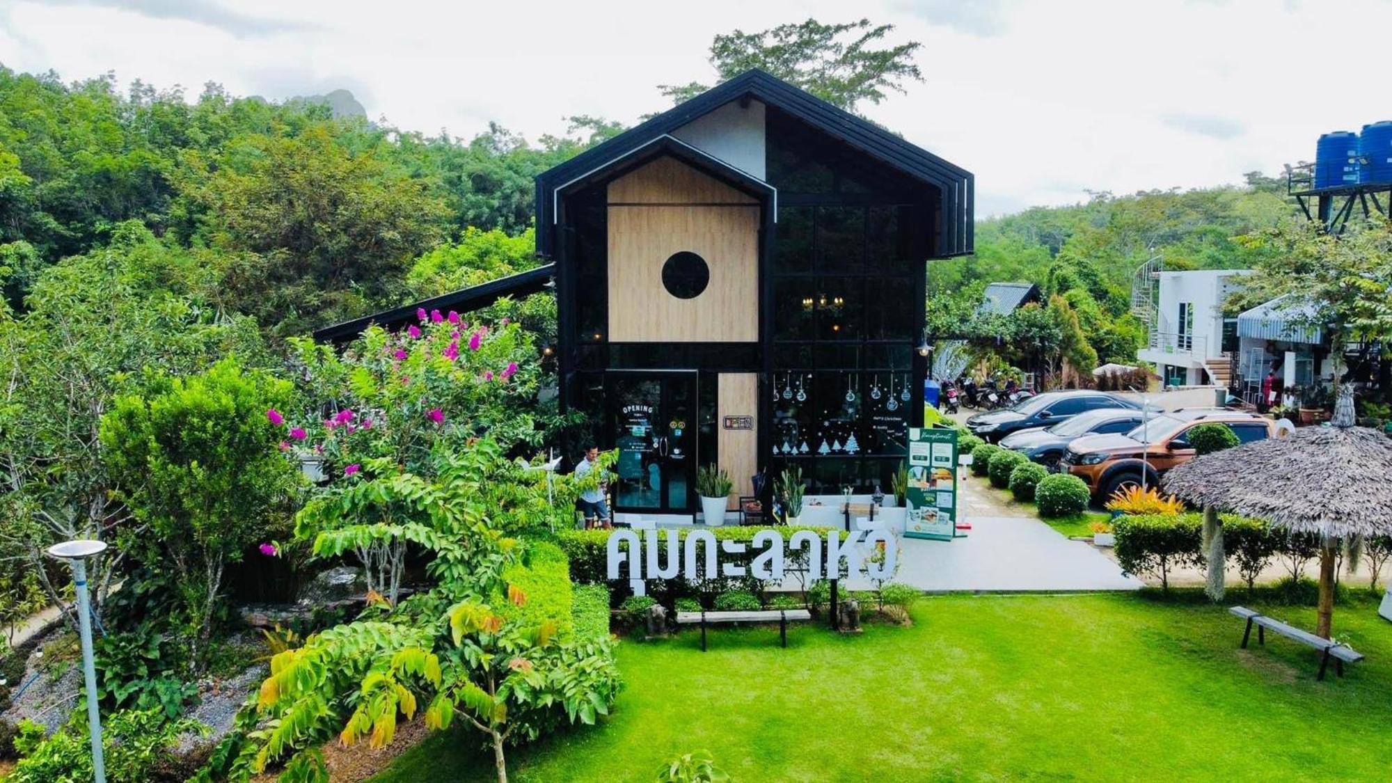คุ้มกะลาหัวฟาร์มสเตย์ Ban Pha Saeng Lang Exterior photo
